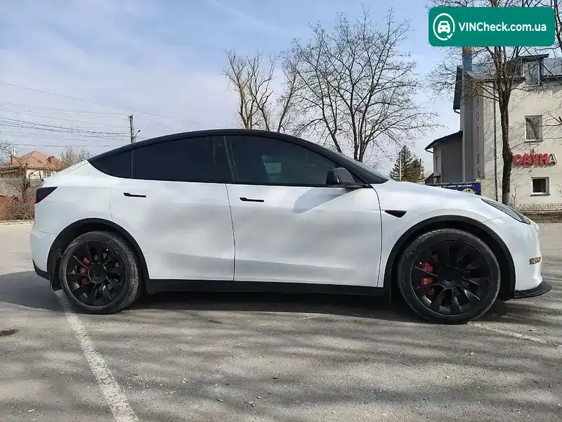 Tesla Model Y 2022, фото з оголошення 1 з 20, VIN 7SAYGDEE4NF551893