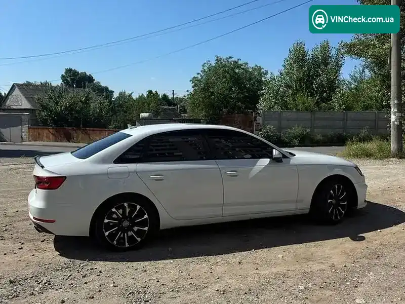 Audi A4 2016, фото з оголошення 2 з 18, VIN WAUANAF4XHN030107
