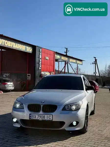 BMW 5 Series 2004, фото з оголошення 2 з 21, VIN WBANC71010B649957