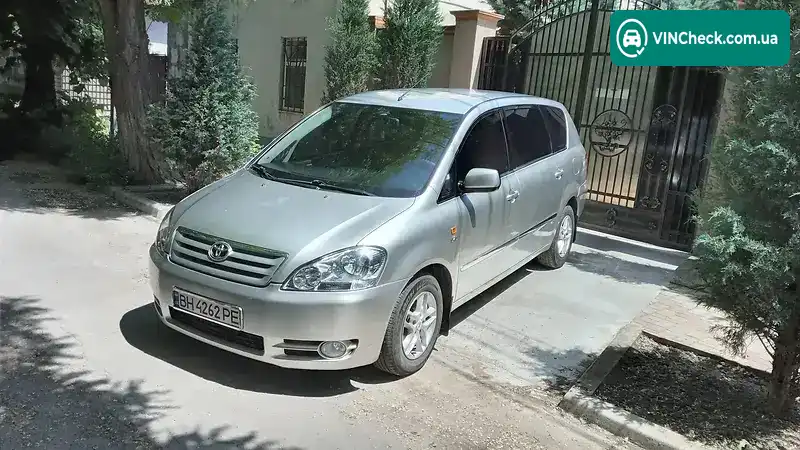 Toyota Avensis Verso 2003, фото з оголошення 1 з 20, VIN JTEGG22B805008852