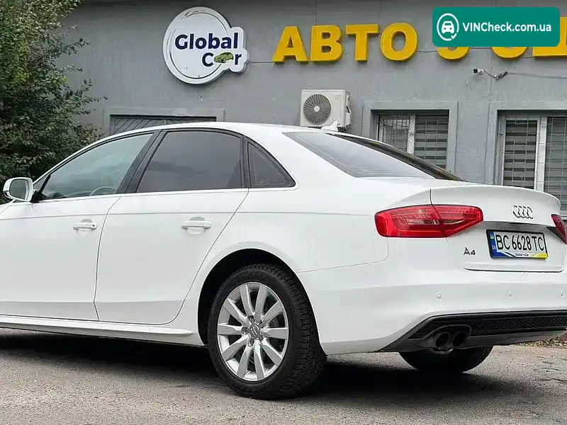 Audi A4 2015, фото з оголошення 2 з 20, VIN WAUAFAFL1FN045614