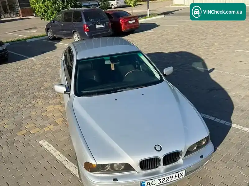 BMW 5 Series 2001, фото з оголошення 2 з 8, VIN WBADL81090GX54329