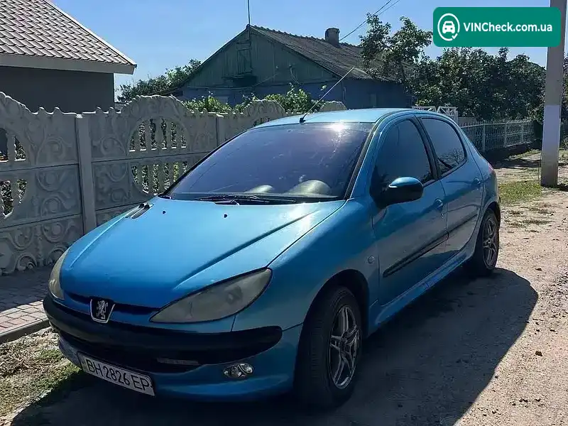 Peugeot 206 2002, фото з оголошення 1 з 12, VIN VF32AHFXF42914310
