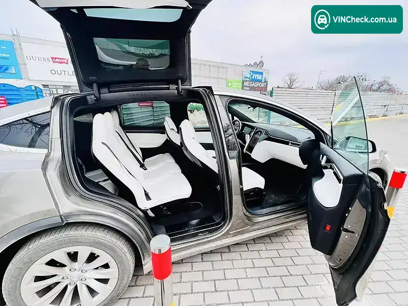Tesla Model X 2016, фото з оголошення 1 з 16, VIN 5YJXCAE29GF017672