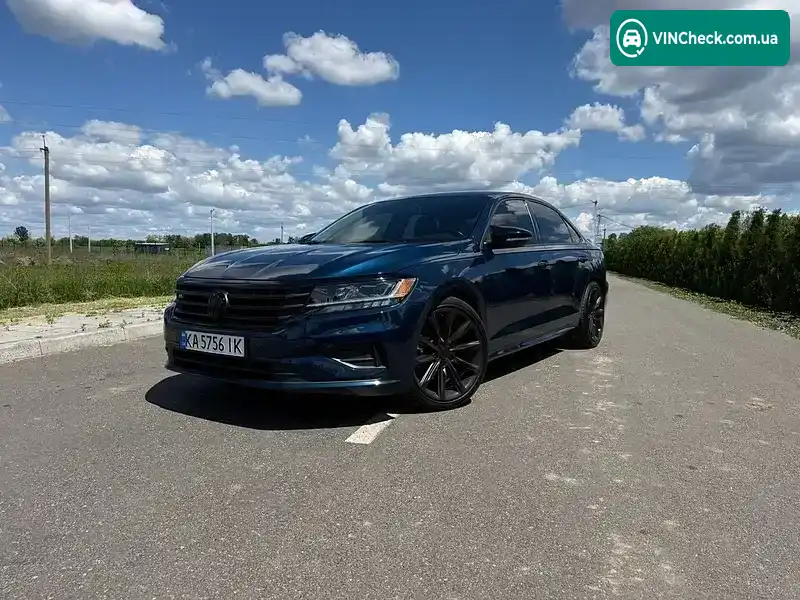 Volkswagen Passat 2019, фото з оголошення 1 з 20, VIN 1VWAA7A32LC003498