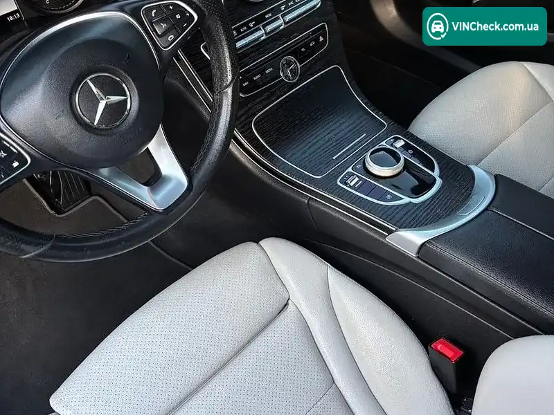 Mercedes-Benz C-Class 2018, фото з оголошення 2 з 20, VIN 55SWF4JB9JU274265