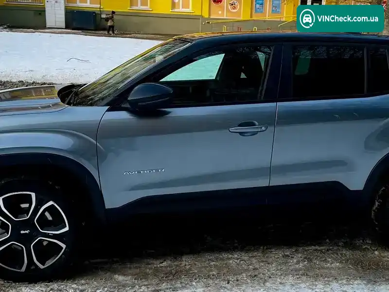 Jeep Avenger 2023, фото з оголошення 2 з 7, VIN ZACNJAC5XPJK28351