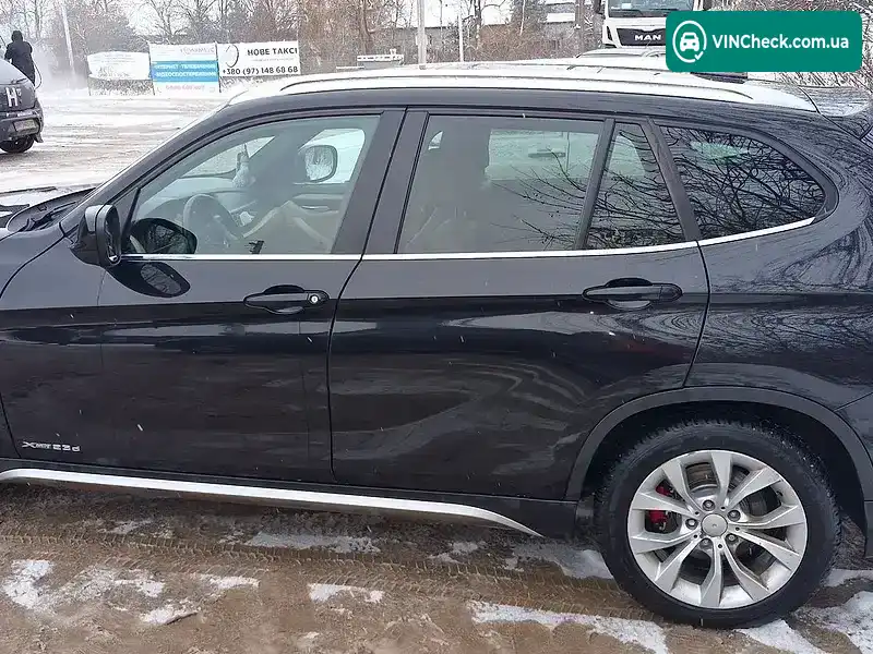 BMW X1 2011, фото з оголошення 2 з 13, VIN WBAVP51060VP39757