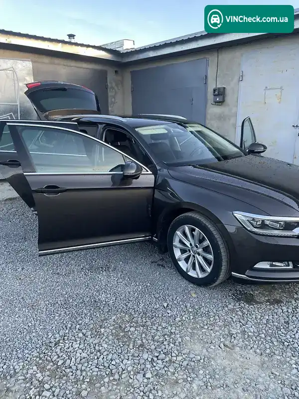 Volkswagen Passat 2015, фото з оголошення 1 з 10, VIN WVWZZZ3CZGE046976
