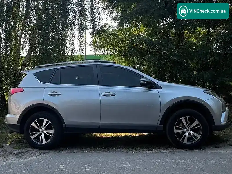Toyota RAV4 2017, фото з оголошення 1 з 5, VIN JTMWDREV60J120631