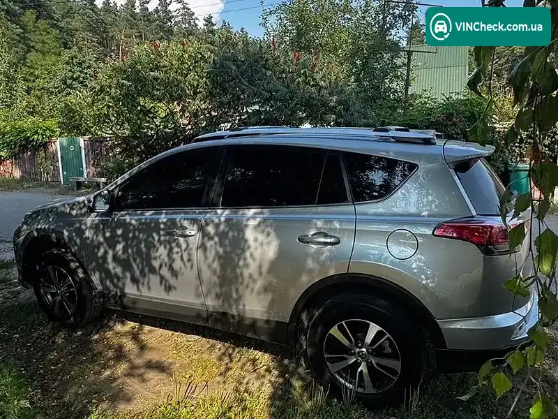 Toyota RAV4 2017, фото з оголошення 2 з 5, VIN JTMWDREV60J120631
