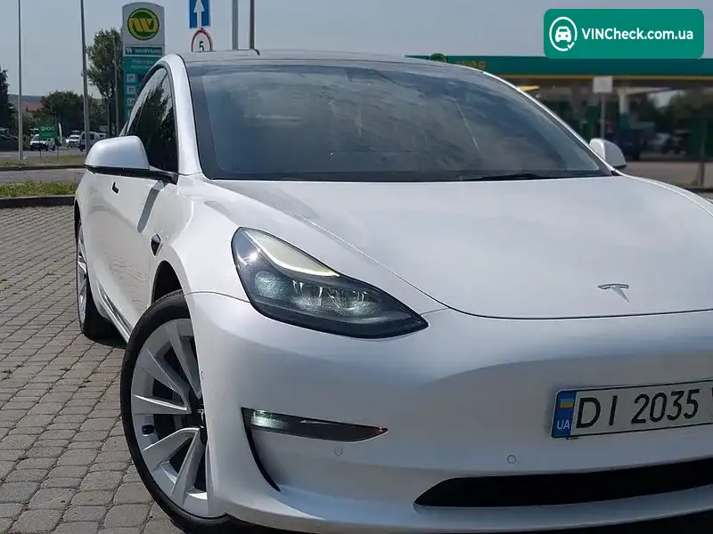 Tesla Model 3 2021, фото з оголошення 2 з 20, VIN 5YJ3E1EB9NF113601
