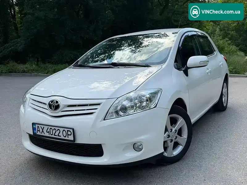 Toyota Auris 2011, фото з оголошення 1 з 20, VIN NMTKV56E40R083258