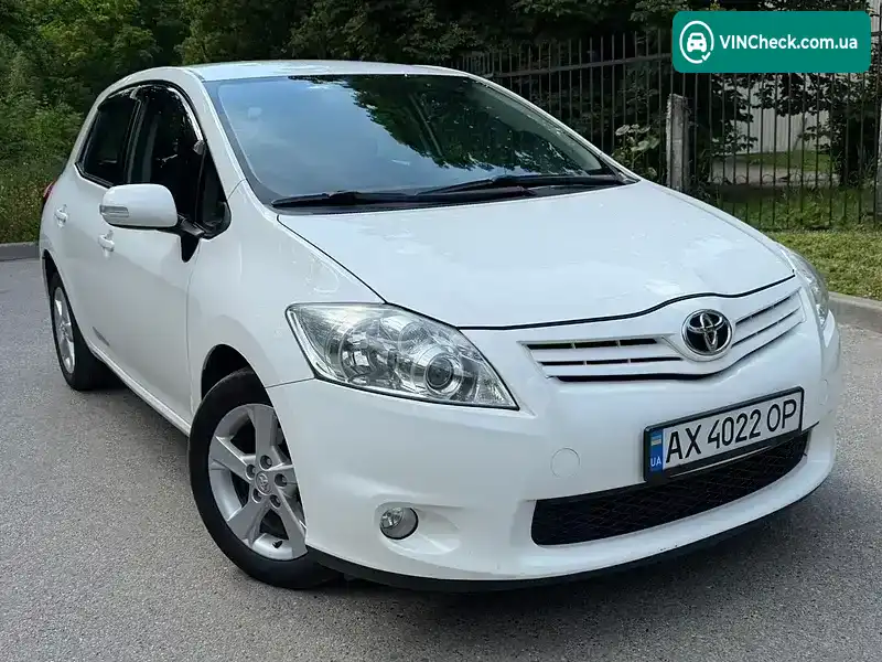 Toyota Auris 2011, фото з оголошення 2 з 20, VIN NMTKV56E40R083258