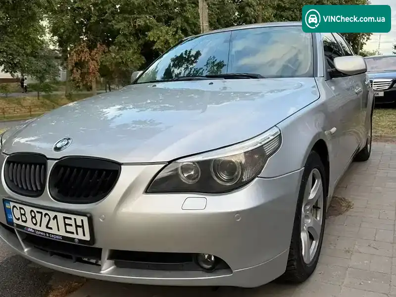 BMW 5 Series 2003, фото з оголошення 1 з 10, VIN WBANA31010B009066
