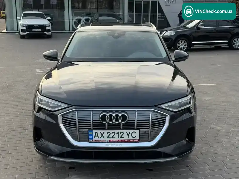 Audi e-tron 2019, фото з оголошення 2 з 21, VIN WA1LABGE3KB019490