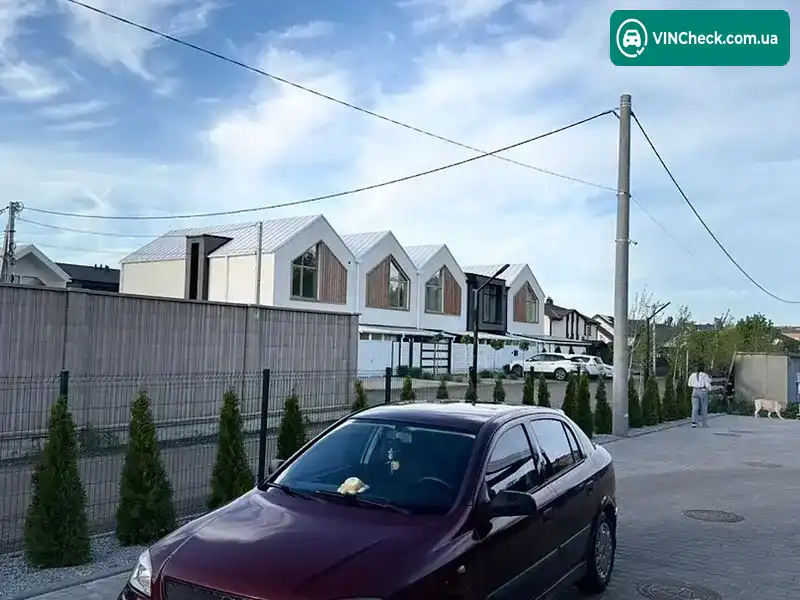 Opel Astra 2004, фото з оголошення 2 з 18, VIN Y6D0TGF4845099194