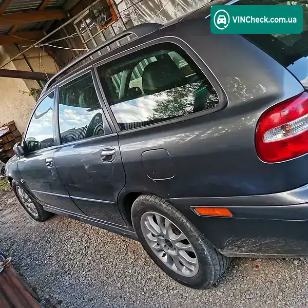 Volvo V40 2004, фото з оголошення 2 з 20, VIN YV1VW70924F111543