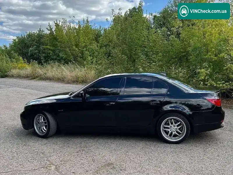 BMW 5 Series 2006, фото з оголошення 2 з 11, VIN WBANE31070B954060