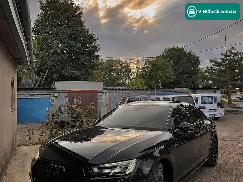 Audi A4 2016, фото з оголошення 2 з 20, VIN WAULNAF47HN008347