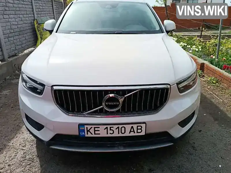 Volvo XC40 2018, фото з оголошення 2 з 12, VIN YV4162UK9K2063161