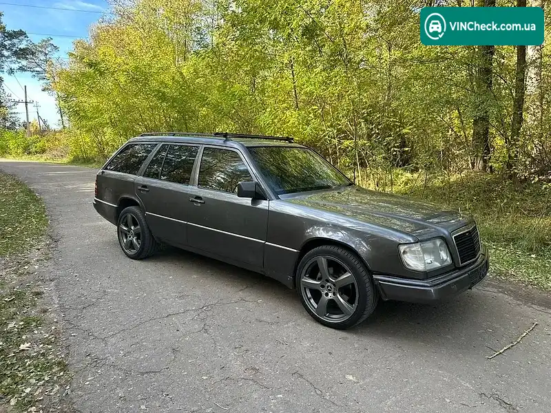 Mercedes-Benz E-Class 1995, фото з оголошення 2 з 20, VIN WDB1240821F313859