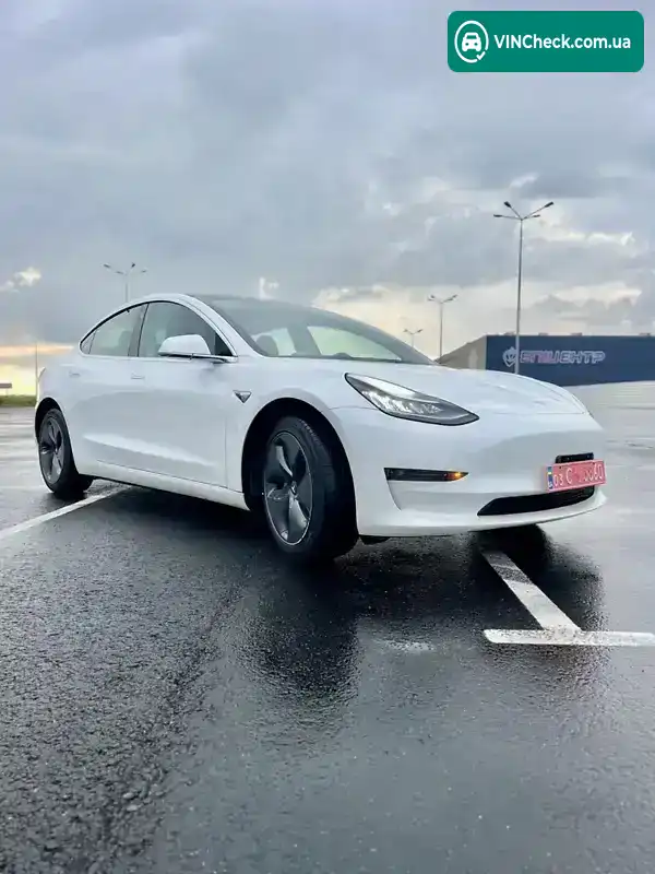 Tesla Model 3 2020, фото з оголошення 2 з 20, VIN 5YJ3E1EA1LF797208