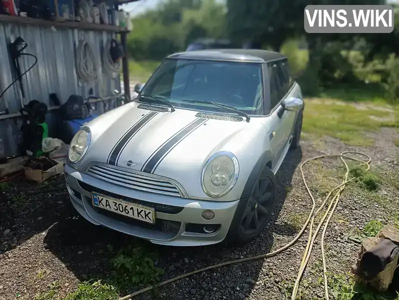 MINI Hatch 2002, фото з оголошення 1 з 9, VIN WMWRA31000TA12748
