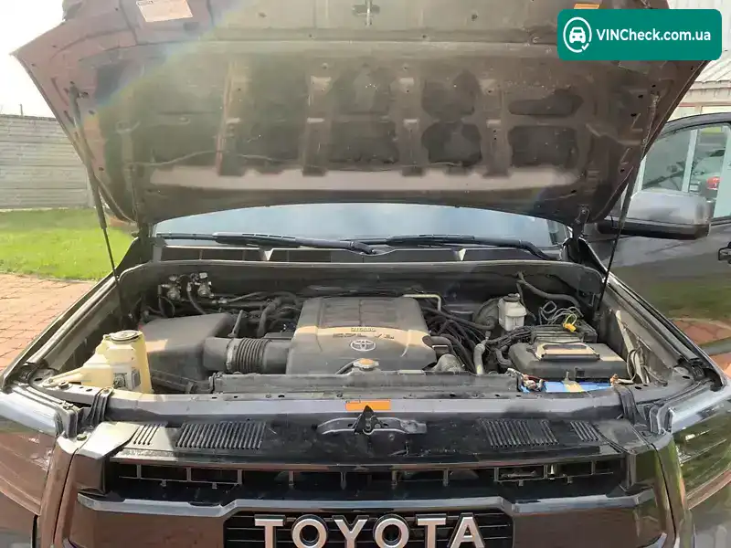 Toyota Sequoia 2012, фото з оголошення 2 з 19, VIN 5TDDW5G16CS063486