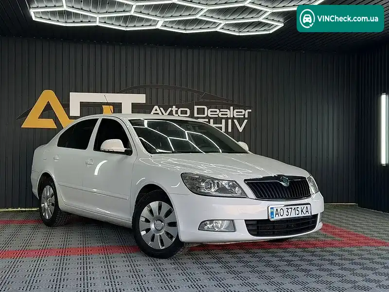 Skoda Octavia 2010, фото з оголошення 2 з 17, VIN TMBCS61Z2B2009376