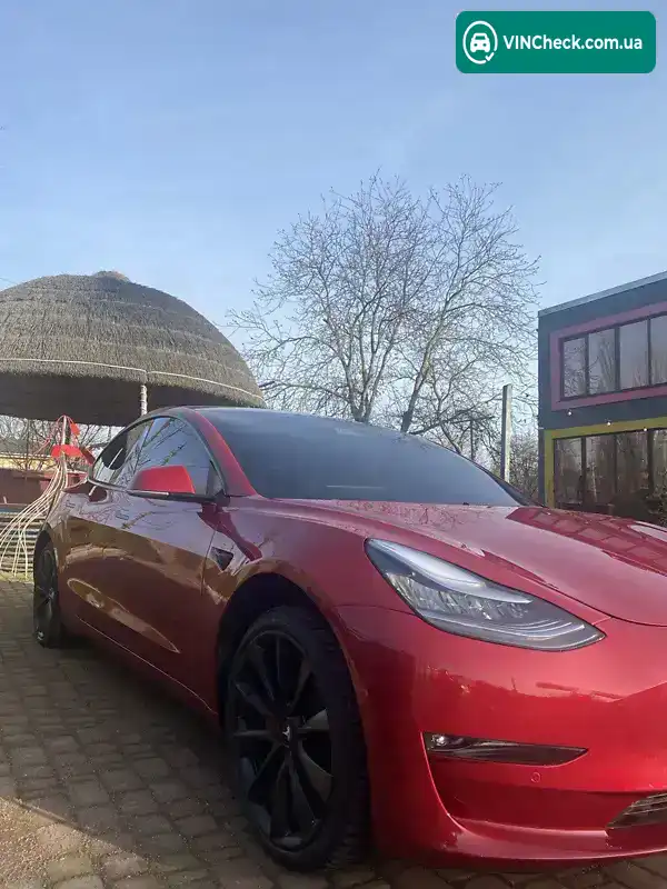 Tesla Model 3 2018, фото з оголошення 2 з 7, VIN 5YJ3E1EA8JF015516