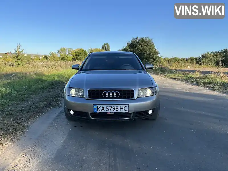 Audi A4 2003, фото з оголошення 2 з 12, VIN WAUZZZ8E33A368346