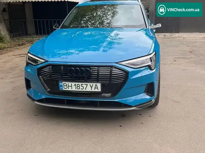 Audi e-tron 2019, фото з оголошення 2 з 9, VIN WAUZZZGE4KB002289