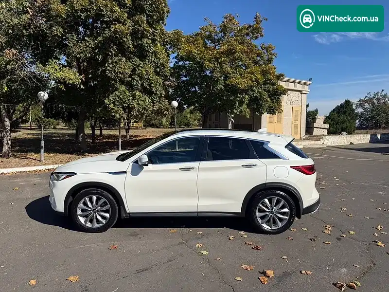 Infiniti QX50 2019, фото з оголошення 2 з 18, VIN 3PCAJ5M3XLF109882