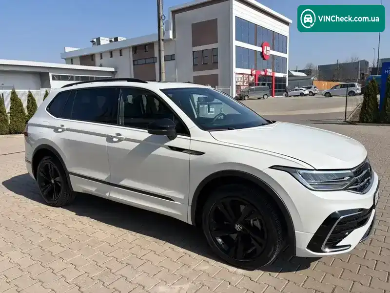 Volkswagen Tiguan 2023, фото з оголошення 1 з 21, VIN 3VVCB7AX7PM109043