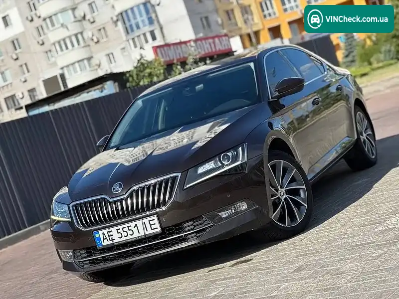 Skoda Superb 2018, фото з оголошення 2 з 20, VIN TMBAL8NP0JB300286