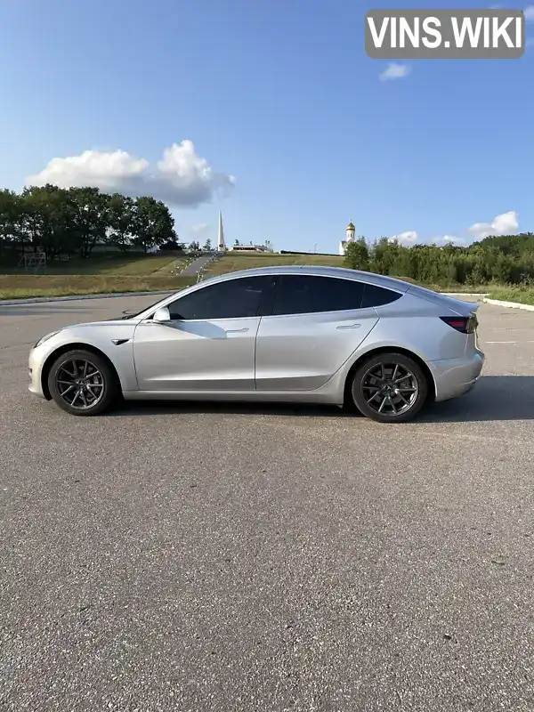 Tesla Model 3 2018, фото з оголошення 2 з 21, VIN 5YJ3E1EA4JF004111