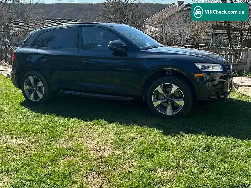 Audi Q5 2020, фото з оголошення 1 з 14, VIN WA1ANAFY8L2101816