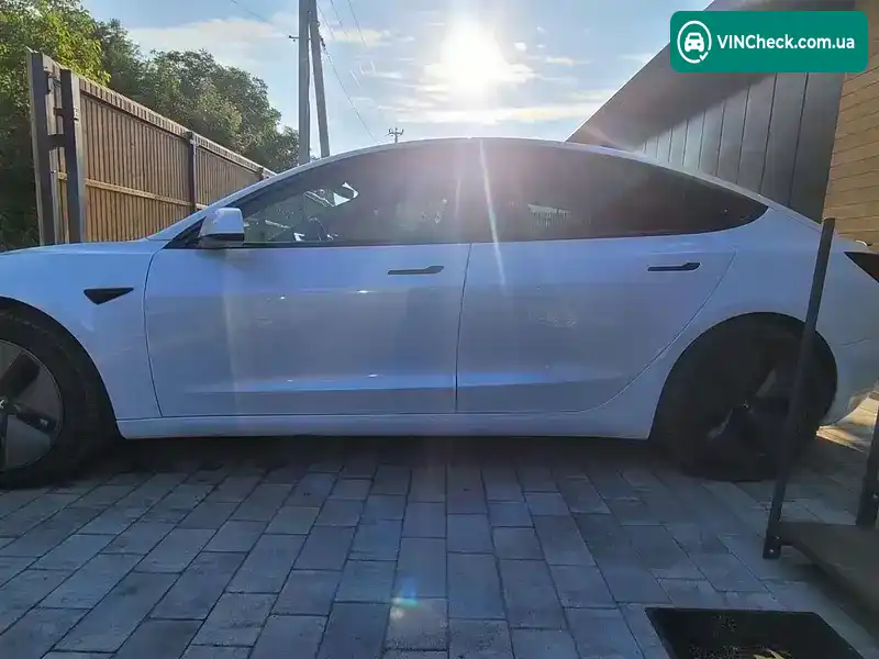 Tesla Model 3 2019, фото з оголошення 2 з 21, VIN 5YJ3E7EA0KF468176
