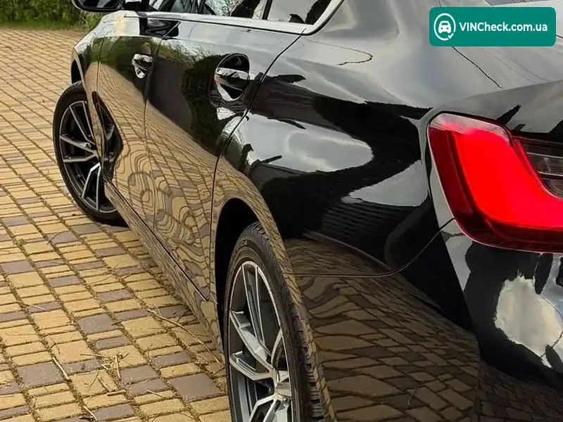 BMW 3 Series 2019, фото з оголошення 2 з 20, VIN 3MW5R7J04L8B08762
