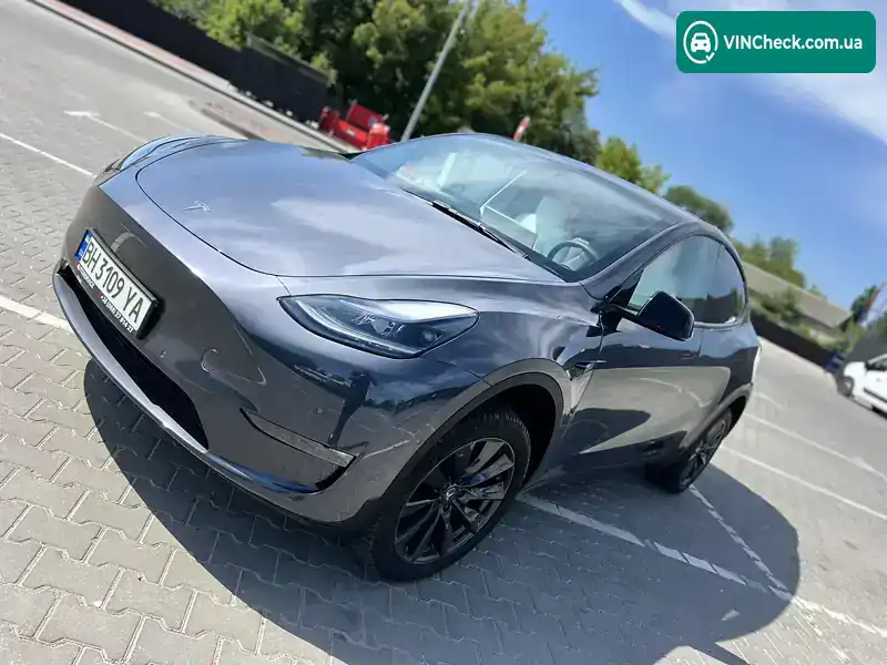 Tesla Model Y 2022, фото з оголошення 1 з 21, VIN 7SAYGAEE0NF559312