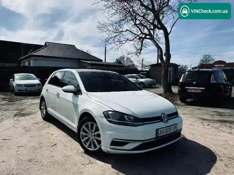 Volkswagen Golf 2018, фото з оголошення 2 з 13, VIN 3VWB17AU8JM289656