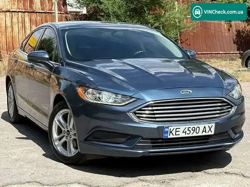 Ford Fusion 2018, фото з оголошення 2 з 19, VIN 3FA6P0LU2JR220168