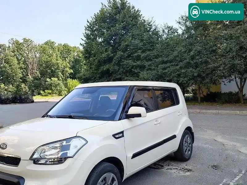 Kia Soul 2011, фото з оголошення 2 з 20, VIN KNAJT811AB7349367
