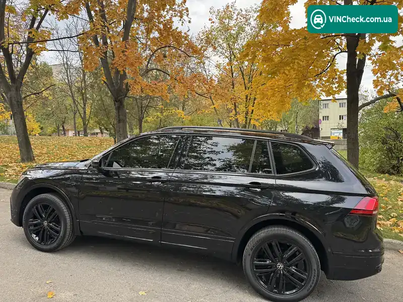Volkswagen Tiguan 2022, фото з оголошення 2 з 13, VIN 3VV0B7AX7NM108555