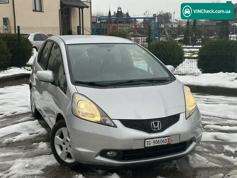 Honda Jazz 2010, фото з оголошення 2 з 19, VIN LUCGG3860A3206646