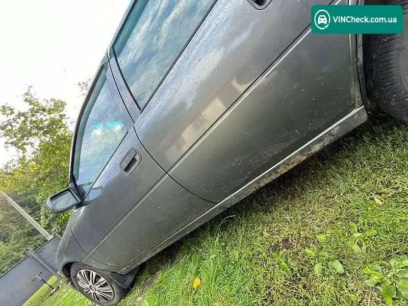 Opel Vectra 1988, фото з оголошення 1 з 19, VIN W0L000087K1038932