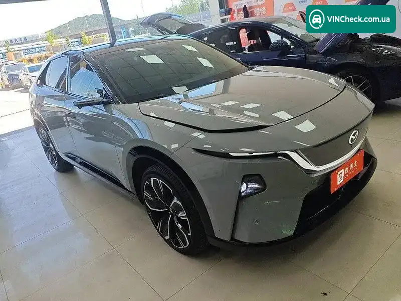 Mazda EZ-60 2025, фото з оголошення 1 з 10, VIN LVRHDCEM1SN010504