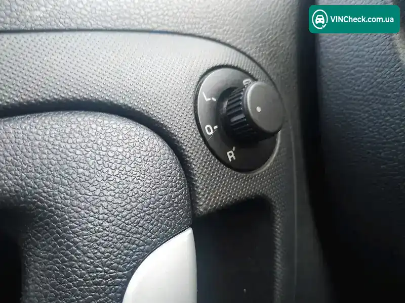Skoda Fabia 2010, фото з оголошення 1 з 10, VIN TMBBH25J4A3148974