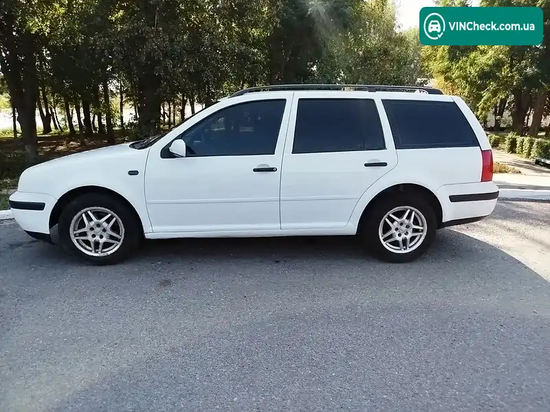 Volkswagen Golf 2000, фото з оголошення 2 з 11, VIN WVWZZZ1JZYW708397